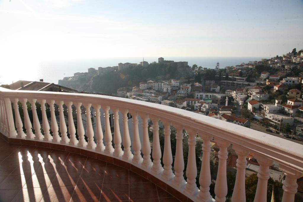 Omega Apartments Ulcinj Bagian luar foto