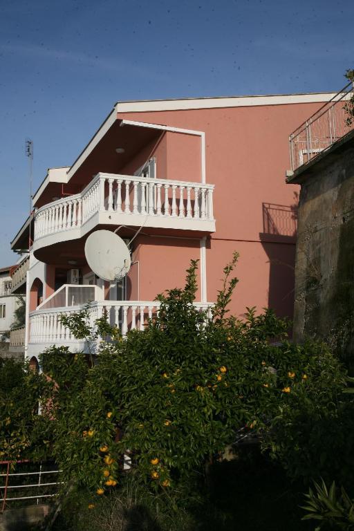 Omega Apartments Ulcinj Bagian luar foto
