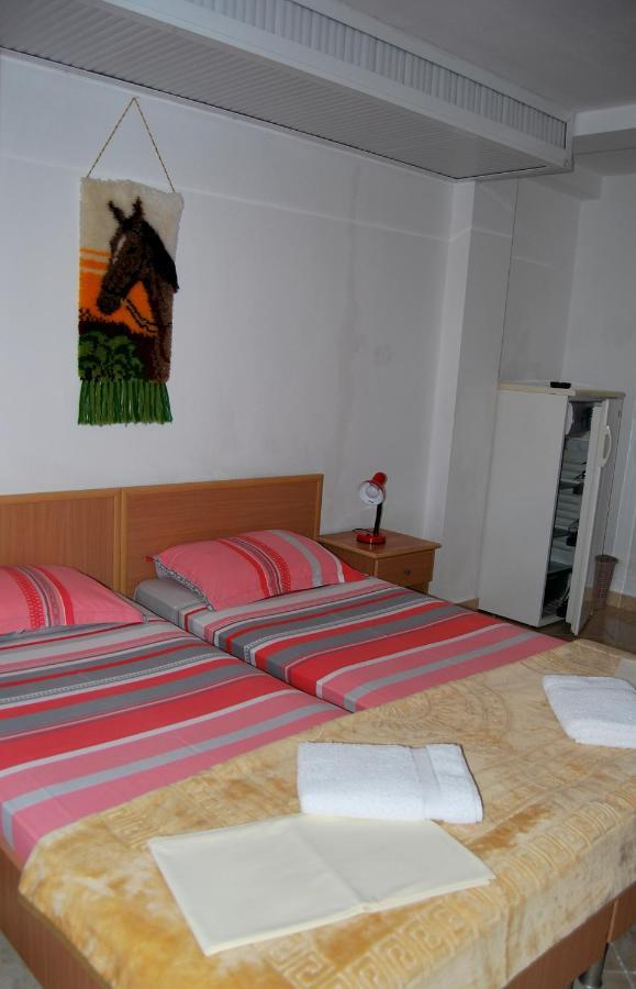 Omega Apartments Ulcinj Bagian luar foto