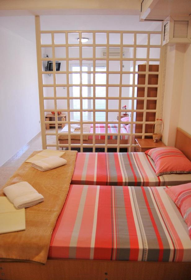 Omega Apartments Ulcinj Bagian luar foto